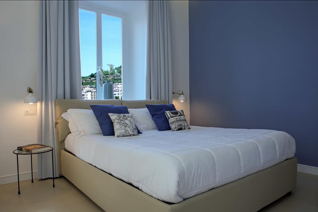 Starhost - Petit B&B Salerno Eksteriør billede