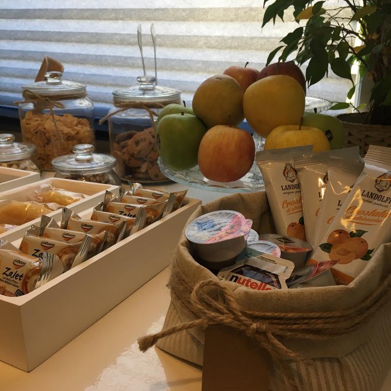 Starhost - Petit B&B Salerno Eksteriør billede